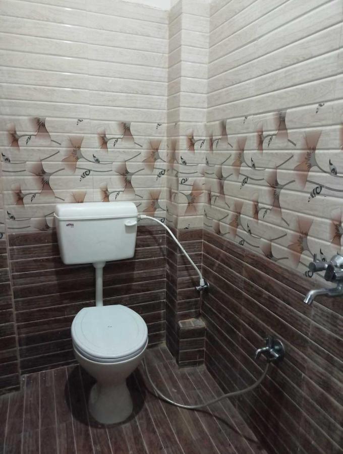 Oyo Hotel Ss Grand Lucknow Zewnętrze zdjęcie